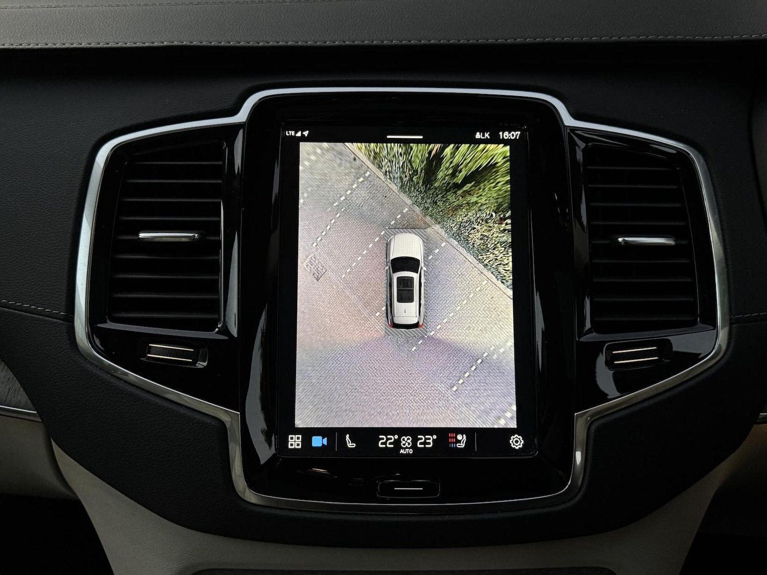 Used Volvo XC90 2023 for sale - 77008873: Photo 12