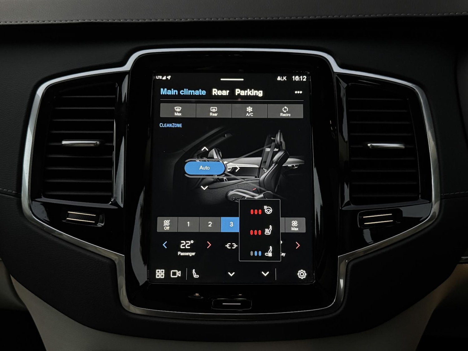 Used Volvo XC90 2023 for sale - 77008873: Photo 30