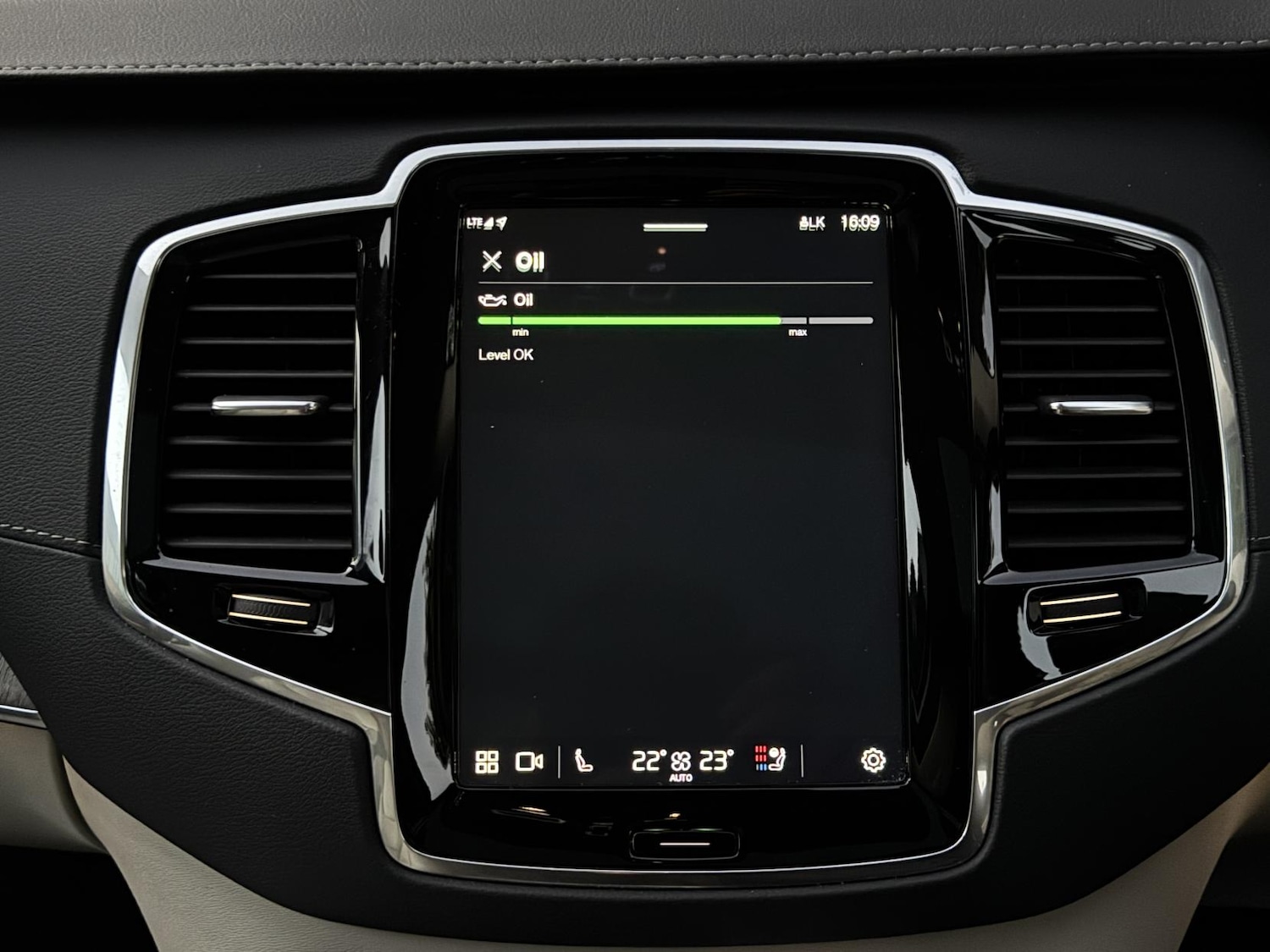 Used Volvo XC90 2023 for sale - 77008873: Photo 74