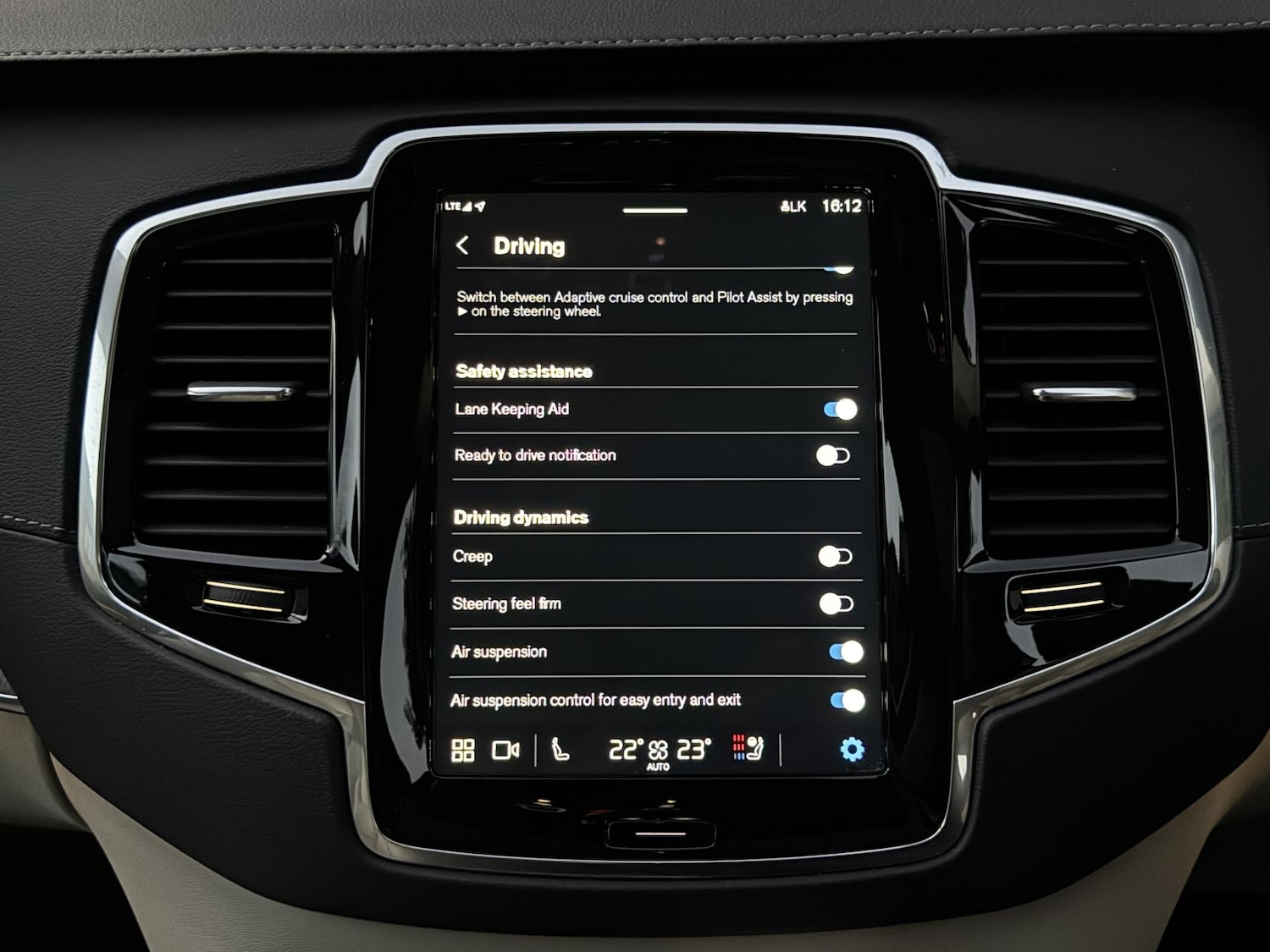 Used Volvo XC90 2023 for sale - 77008873: Photo 75