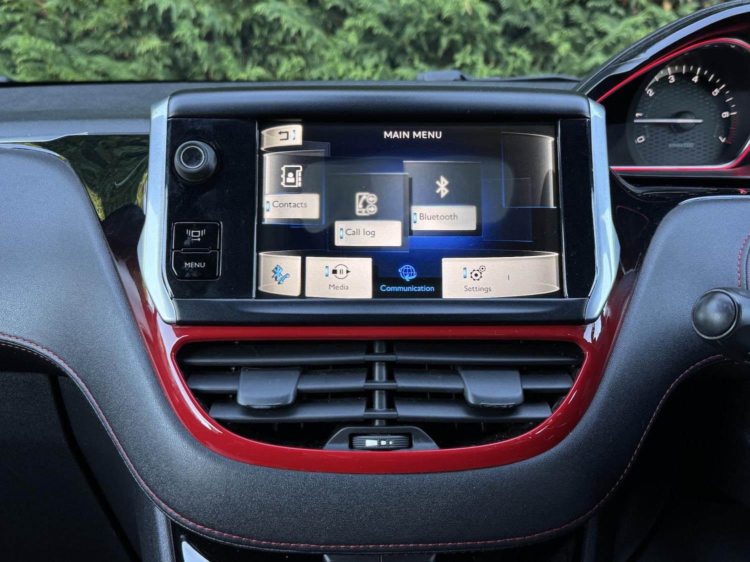 Used Peugeot 208 2015 for sale - 77248156: Photo 12