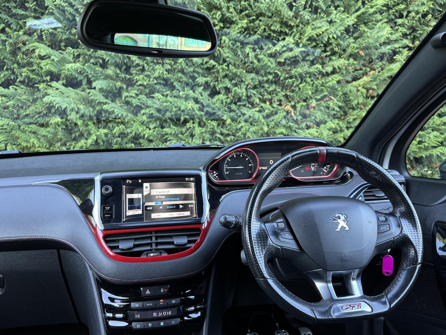 Used Peugeot 208 2015 for sale - 77248156: Photo 35