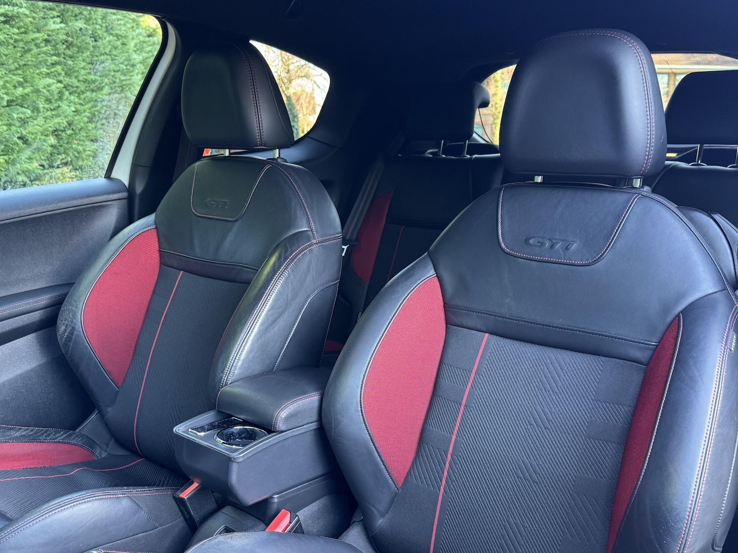 Used Peugeot 208 2015 for sale - 77248156: Photo 40