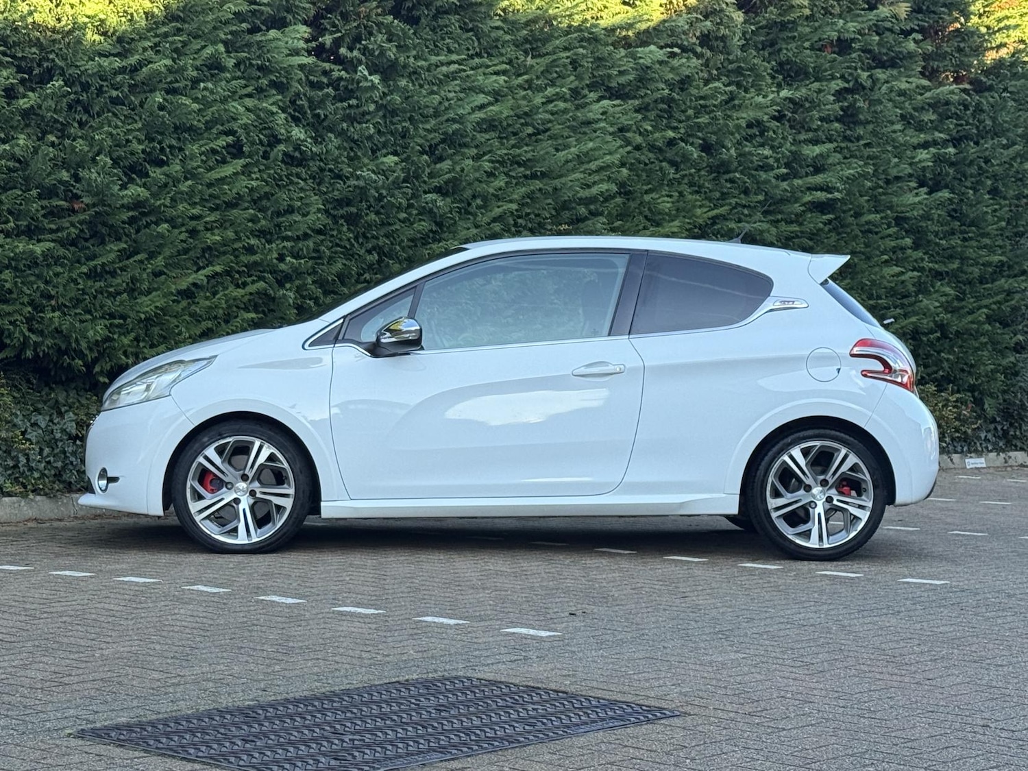 Used Peugeot 208 2015 for sale - 77248156: Photo 5