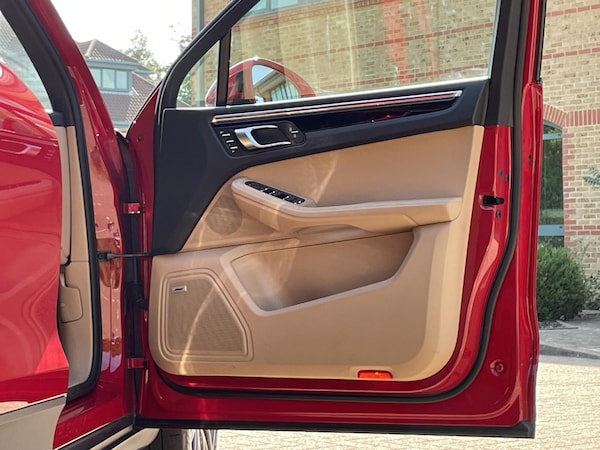 Used Porsche Macan 2019 for sale - 75562637: Photo 22