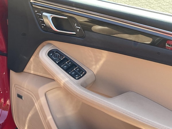 Used Porsche Macan 2019 for sale - 75562637: Photo 23