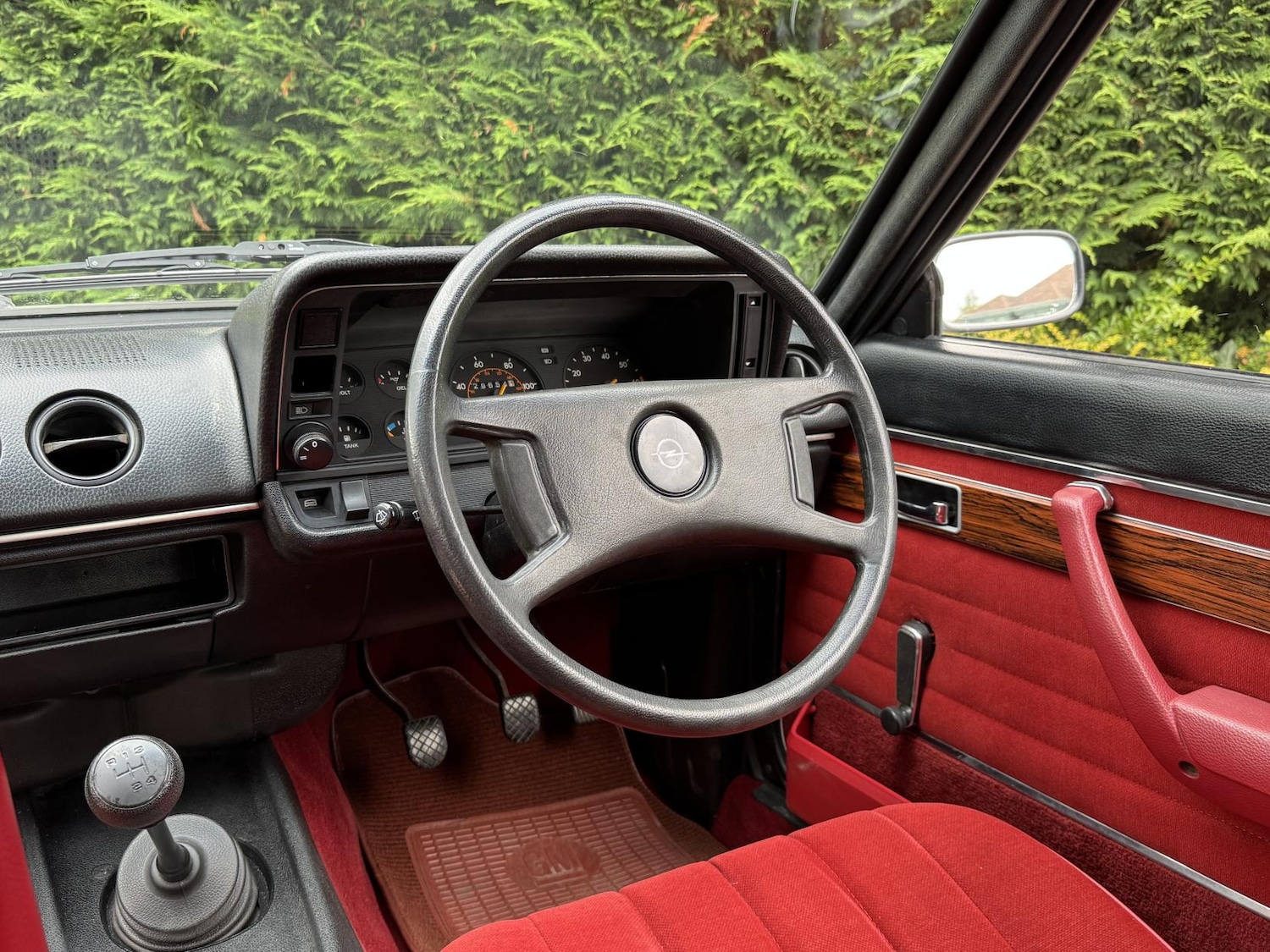Vehicle 28