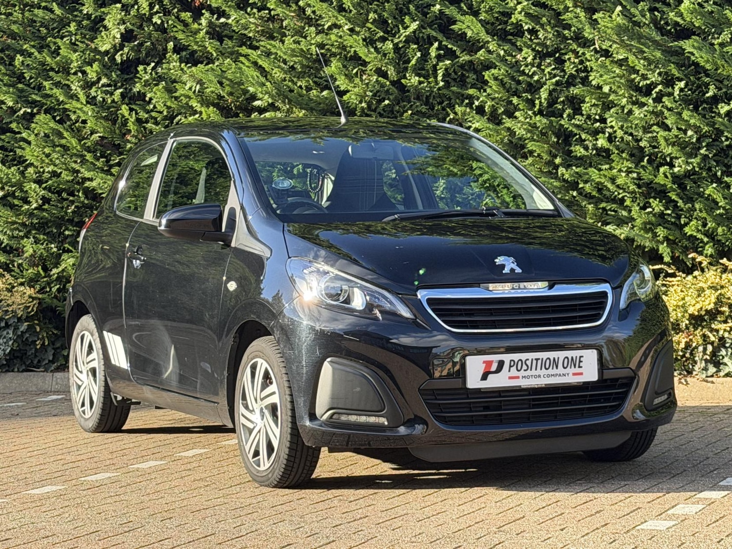 Used Peugeot 108 2016 for sale - 76377156: Photo 2