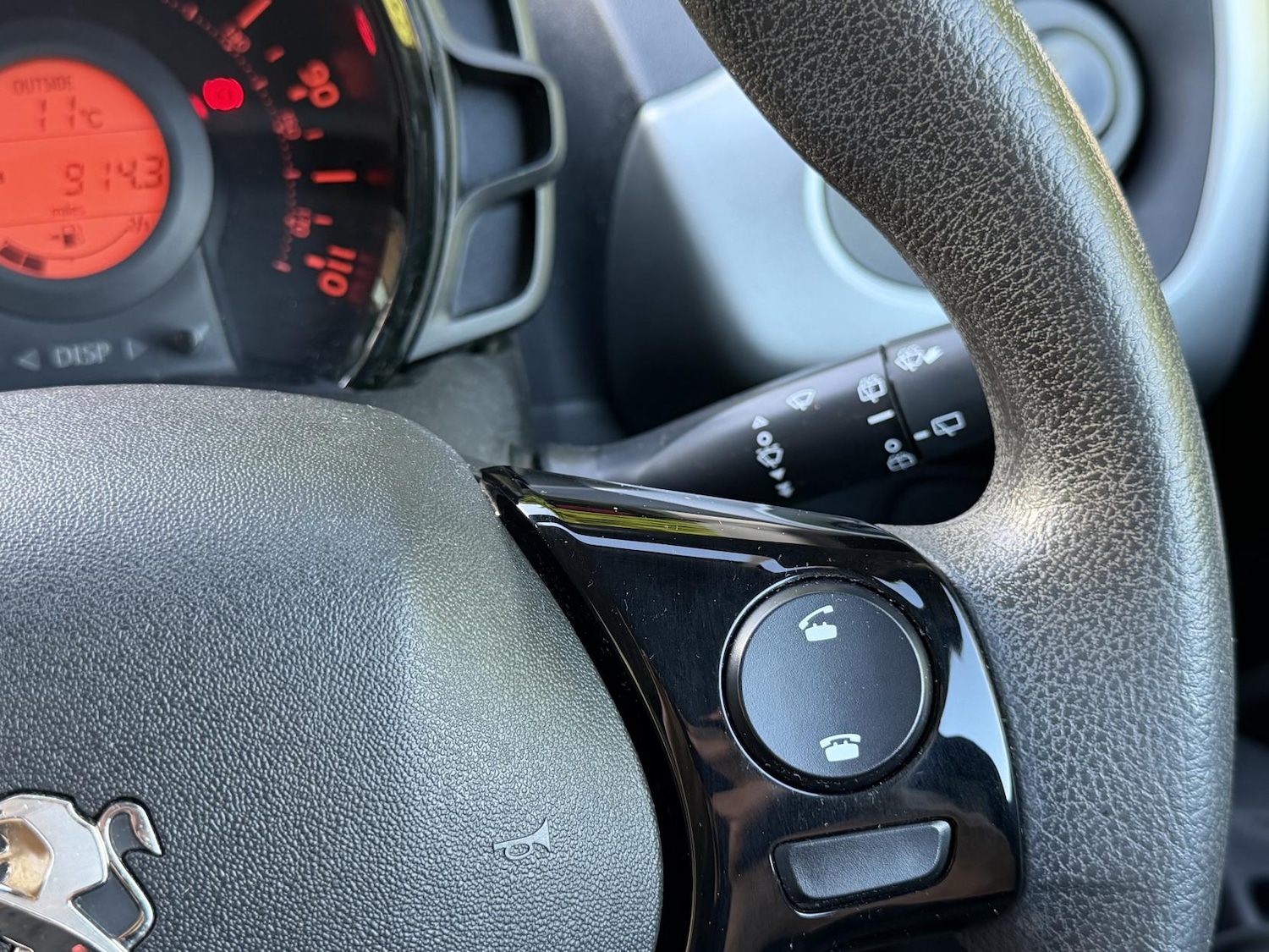 Used Peugeot 108 2016 for sale - 76377156: Photo 31