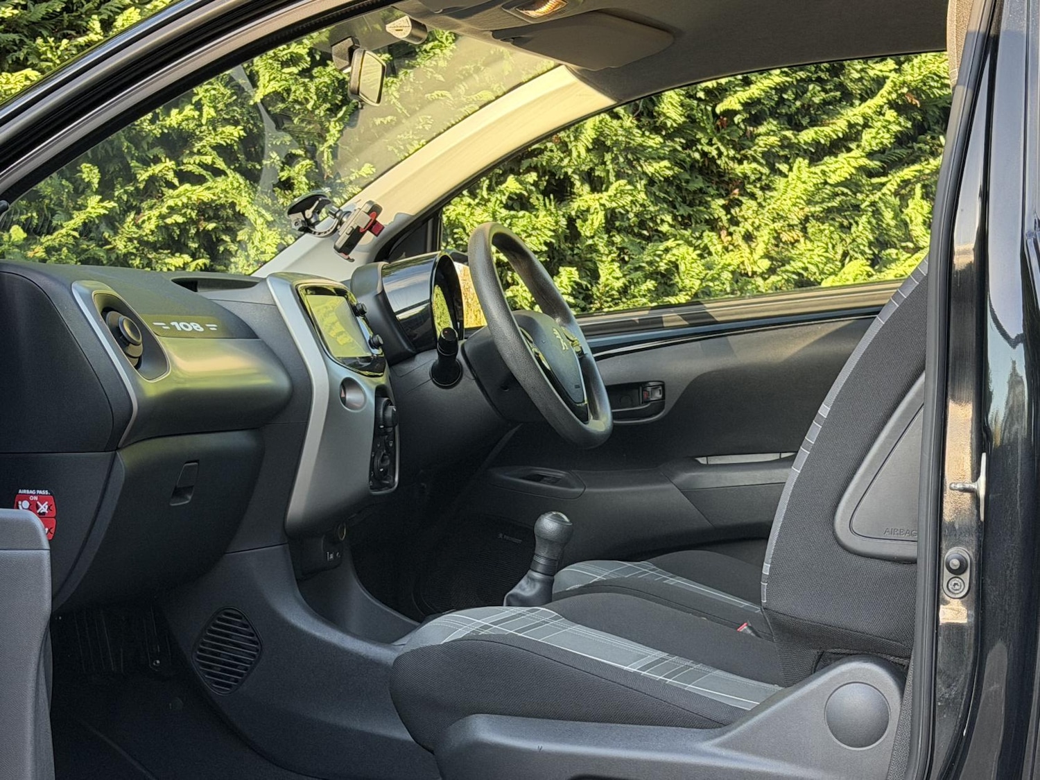 Used Peugeot 108 2016 for sale - 76377156: Photo 40