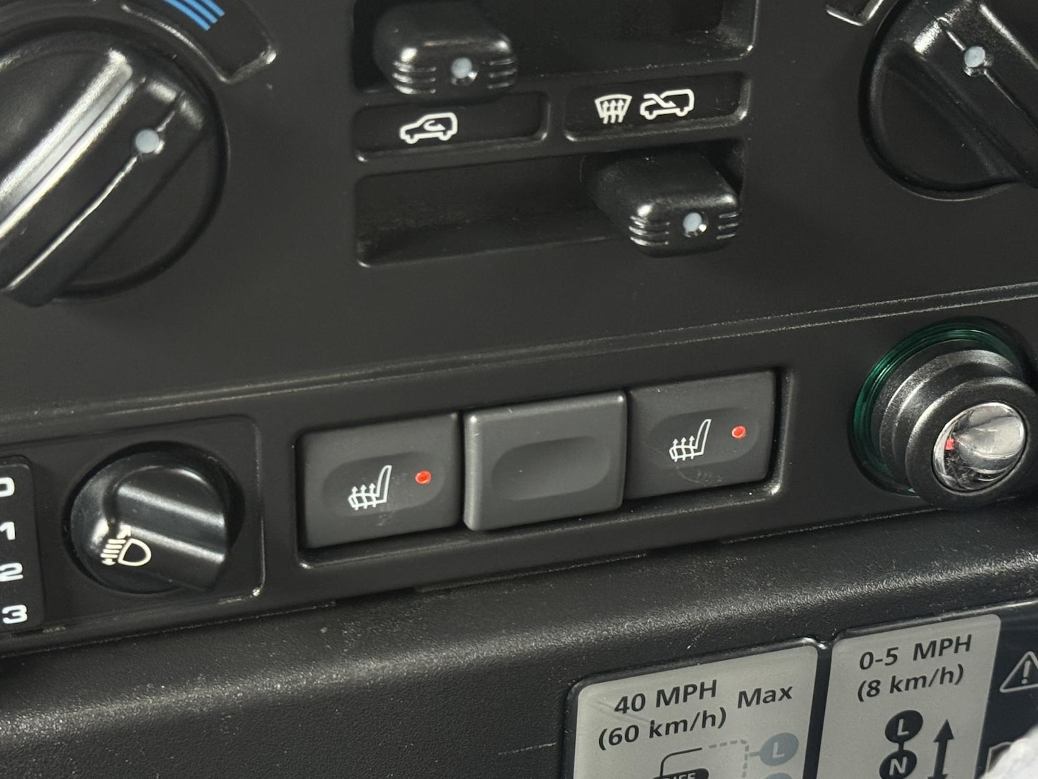 Used Land Rover Defender 2009 for sale - 77906983: Photo 29