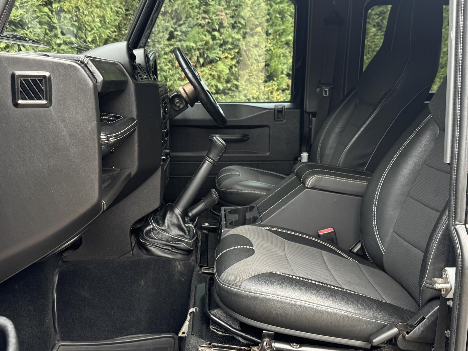 Used Land Rover Defender 2009 for sale - 77906983: Photo 38