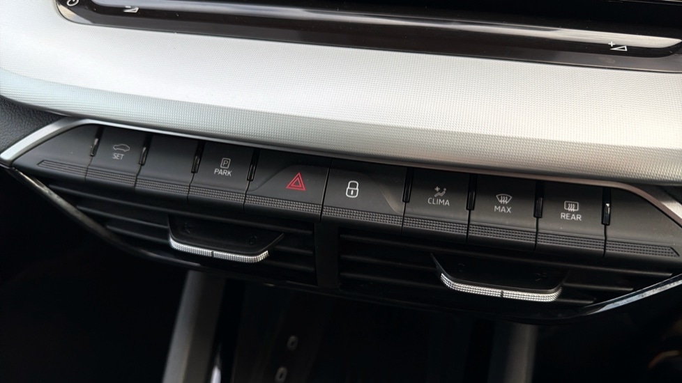 Used Skoda Octavia 2024 for sale - 76871555: Photo 32