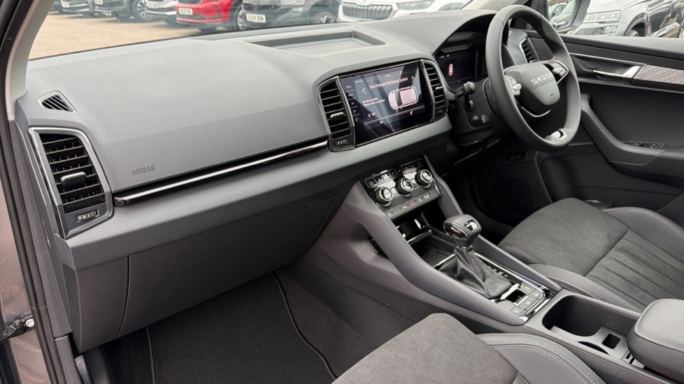 Used Skoda Karoq 2025 for sale - 77031335: Photo 2