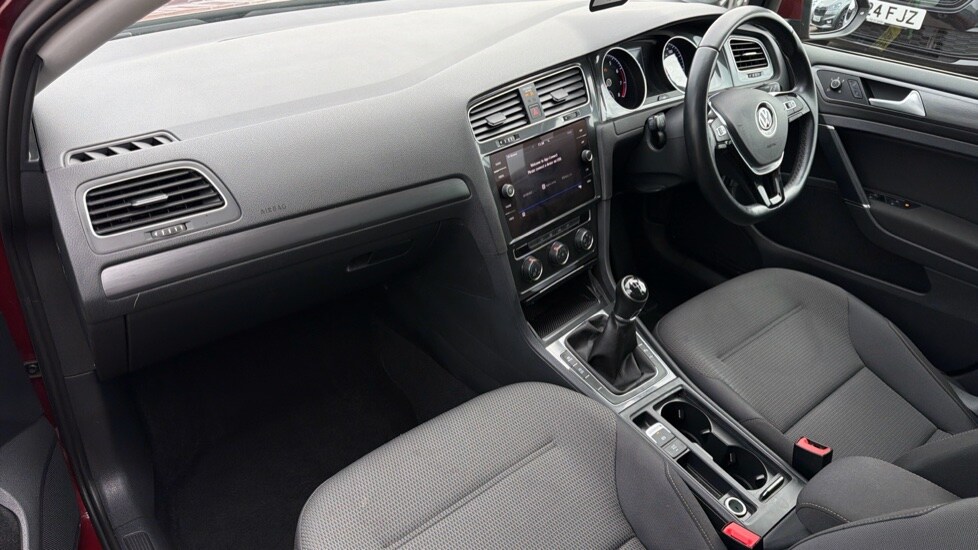 Used Volkswagen Golf 2019 for sale - 76874610: Photo 10