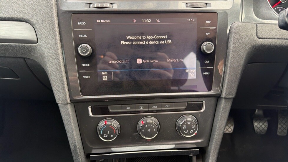 Used Volkswagen Golf 2019 for sale - 76874610: Photo 12