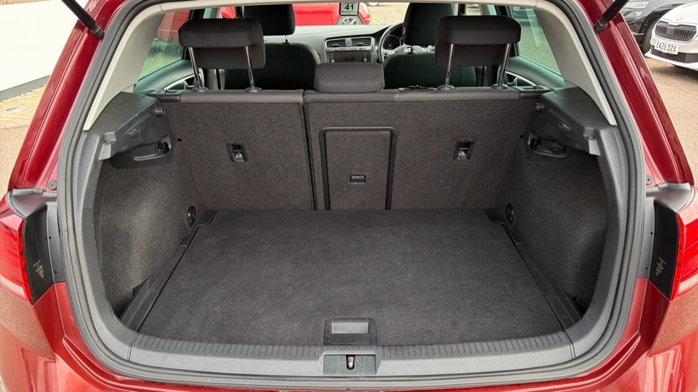 Used Volkswagen Golf 2019 for sale - 76874610: Photo 15