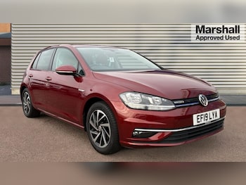 Used Volkswagen Golf 2019 for sale - 76874610: Photo
