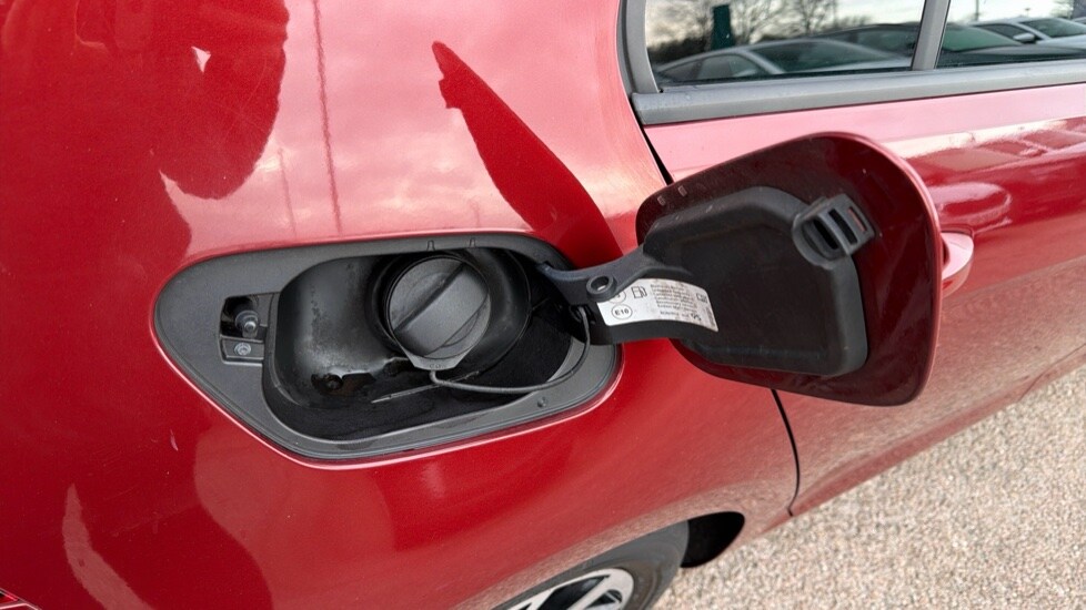 Used Volkswagen Golf 2019 for sale - 76874610: Photo 21