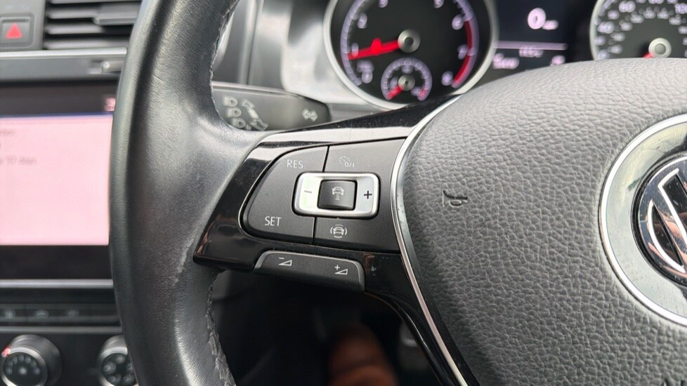 Used Volkswagen Golf 2019 for sale - 76874610: Photo 23