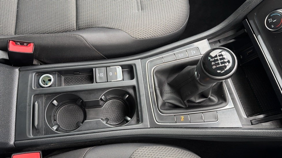 Used Volkswagen Golf 2019 for sale - 76874610: Photo 28