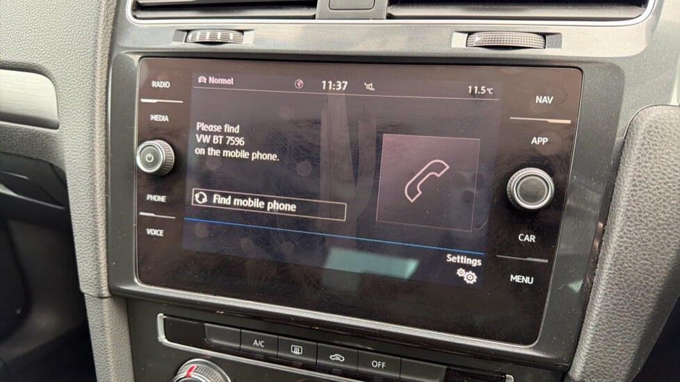 Used Volkswagen Golf 2019 for sale - 76874610: Photo 33