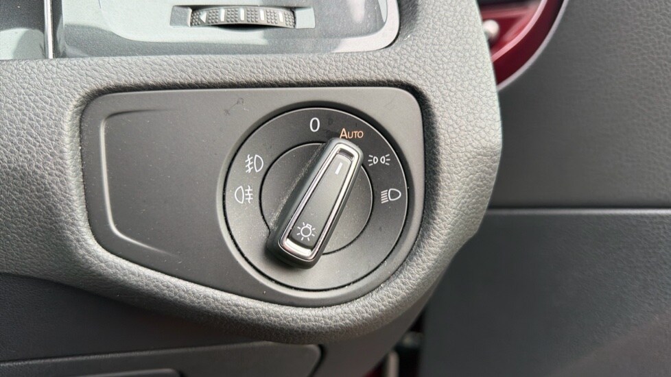 Used Volkswagen Golf 2019 for sale - 76874610: Photo 36