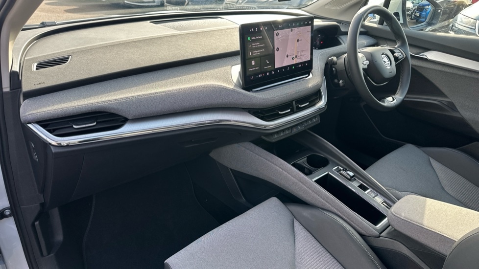 Used Skoda Enyaq 2025 for sale - 76575119: Photo 2