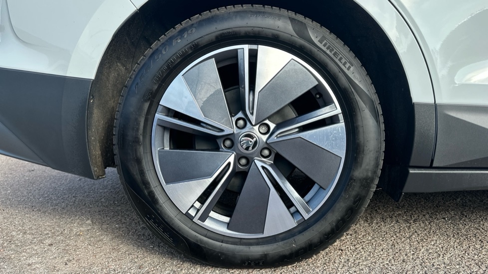 Used Skoda Enyaq 2025 for sale - 76575119: Photo 5