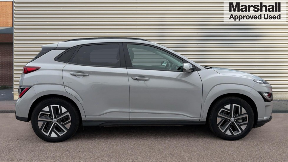 Used Hyundai KONA 2023 for sale - 76124306: Photo 2