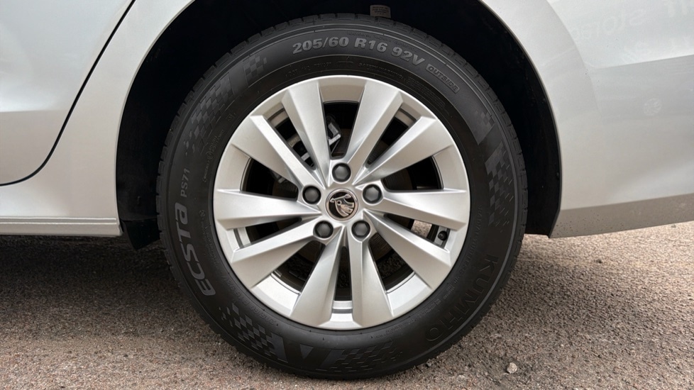 Used Skoda Octavia 2024 for sale - 75929766: Photo 18