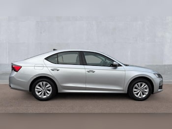 Used Skoda Octavia 2024 for sale - 75929766: Photo