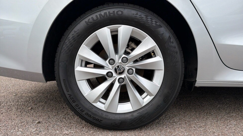 Used Skoda Octavia 2024 for sale - 75929766: Photo 5