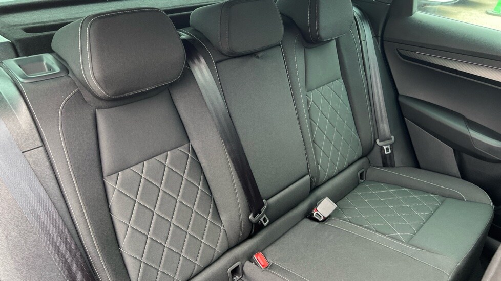 Used Skoda Karoq 2024 for sale - 76014943: Photo 15