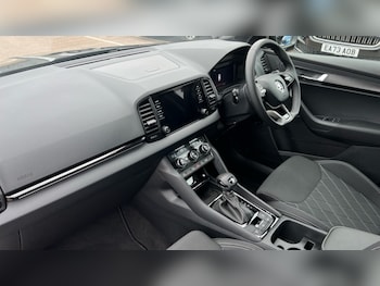 Used Skoda Karoq 2024 for sale - 76014943: Photo 2