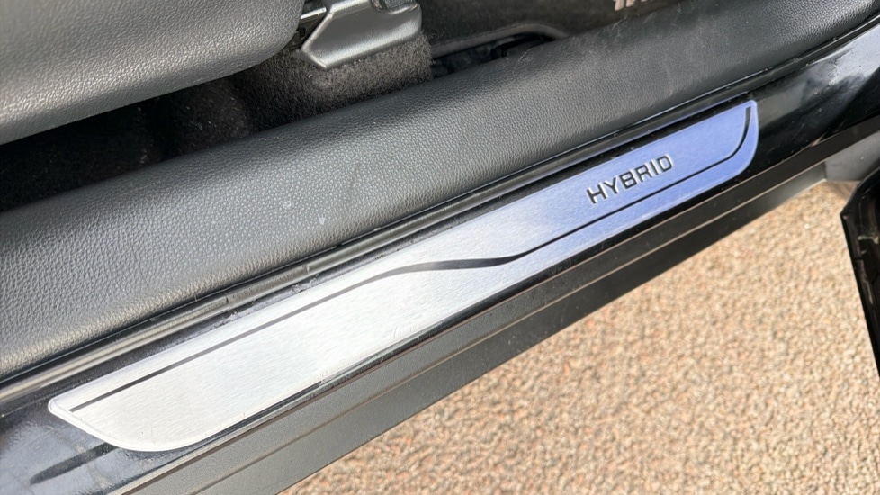 Used Toyota Yaris Cross 2023 for sale - 76881829: Photo 35