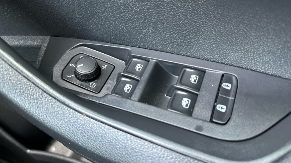 Used Skoda Karoq 2024 for sale - 76172278: Photo 36