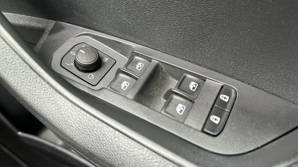 Used Skoda Karoq 2024 for sale - 76191054: Photo 32