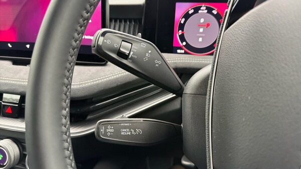 Used Skoda Superb 2025 for sale - 76289824: Photo 37