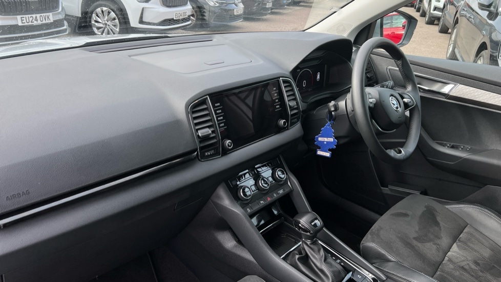 Used Skoda Karoq 2024 for sale - 76015067: Photo 2