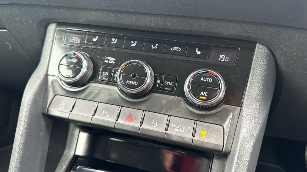 Used Skoda Karoq 2024 for sale - 76868423: Photo 37