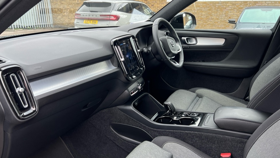 Used Volvo XC40 2022 for sale - 76871022: Photo 10