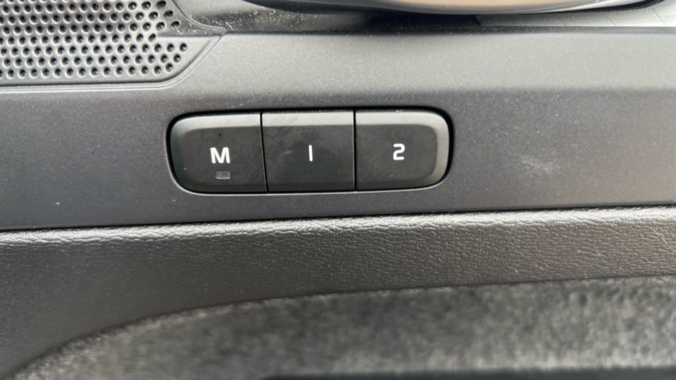 Used Volvo XC40 2022 for sale - 76871022: Photo 21