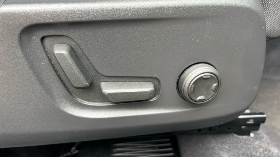 Used Volvo XC40 2022 for sale - 76871022: Photo 23