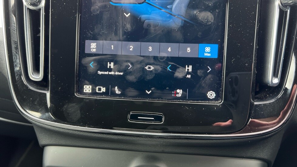 Used Volvo XC40 2022 for sale - 76871022: Photo 26