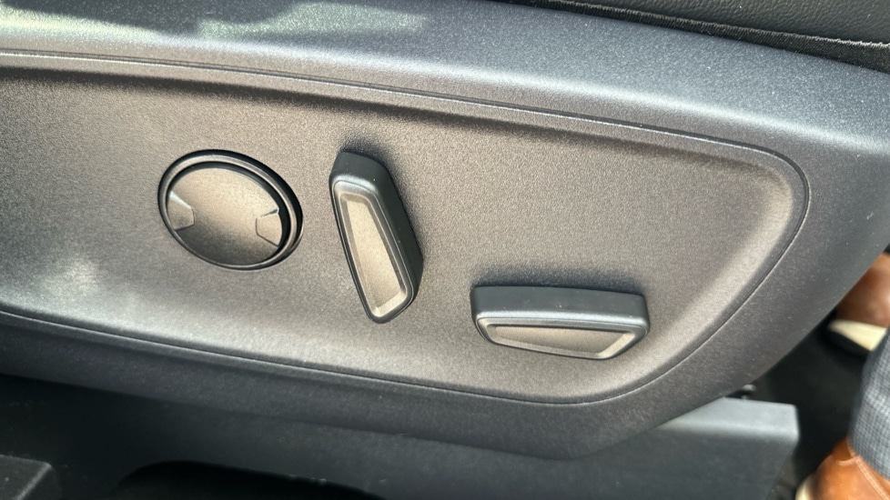 Used Ford Kuga 2023 for sale - 76921945: Photo 31