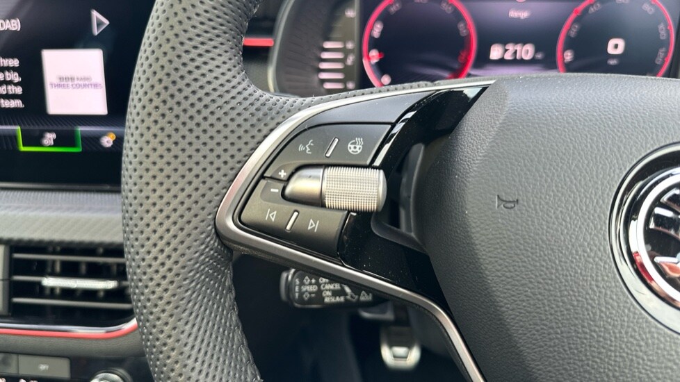 Used Skoda Kamiq 2025 for sale - 76868315: Photo 33