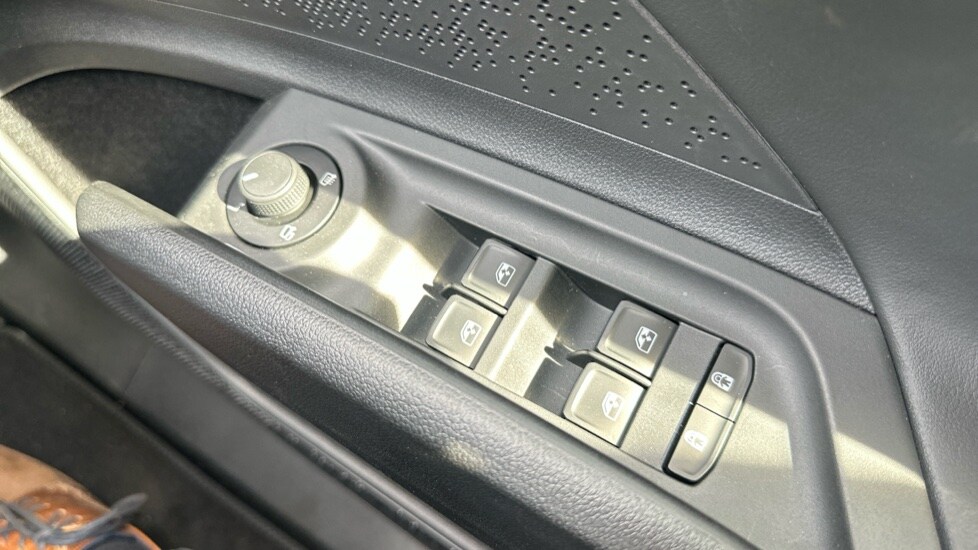 Used Skoda Enyaq 2025 for sale - 76217274: Photo 36