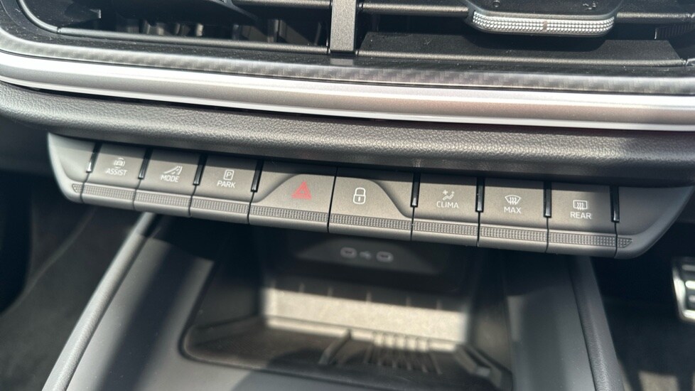 Used Skoda Enyaq 2025 for sale - 76217274: Photo 38