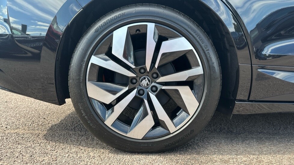 Used Skoda Enyaq 2025 for sale - 76217274: Photo 5